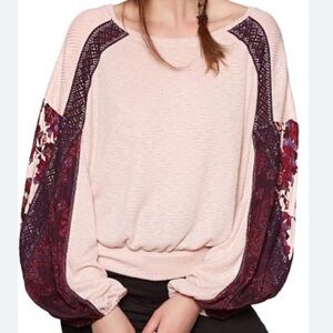 Free people Pink & Maroon casual clash top. Only worn a few times! Size medium